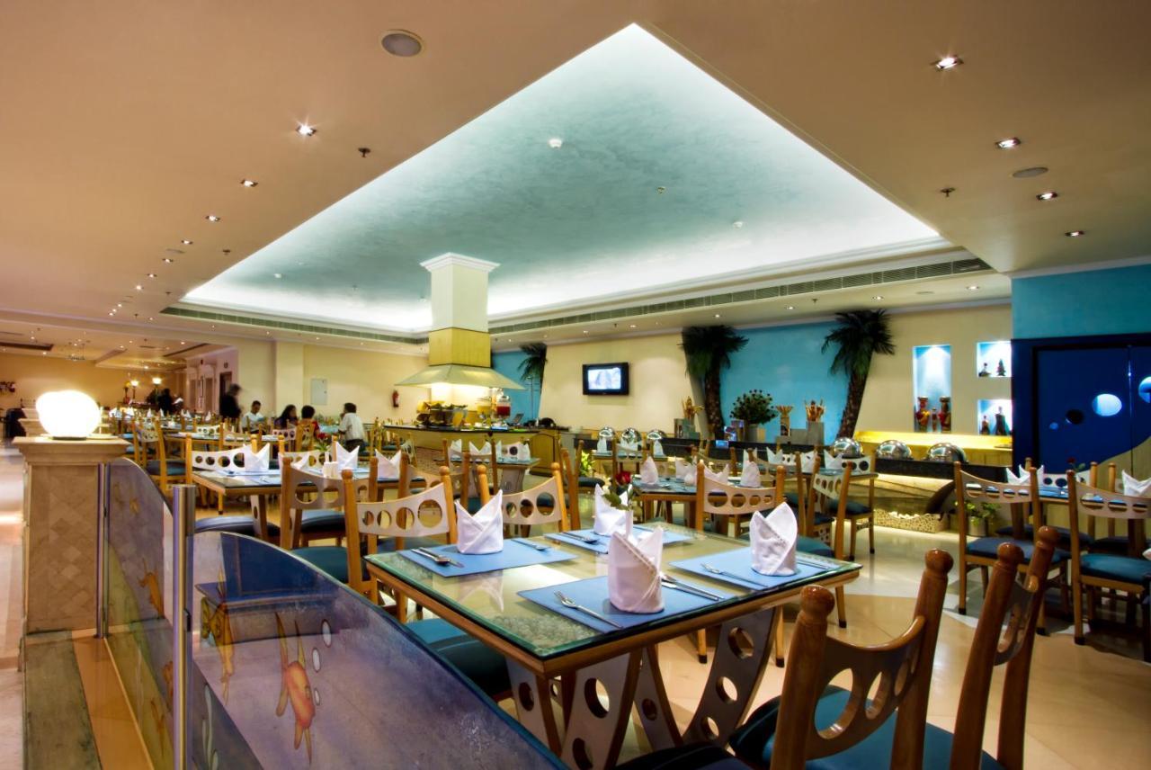 Hotel The Piccadily Lucknow Exterior foto